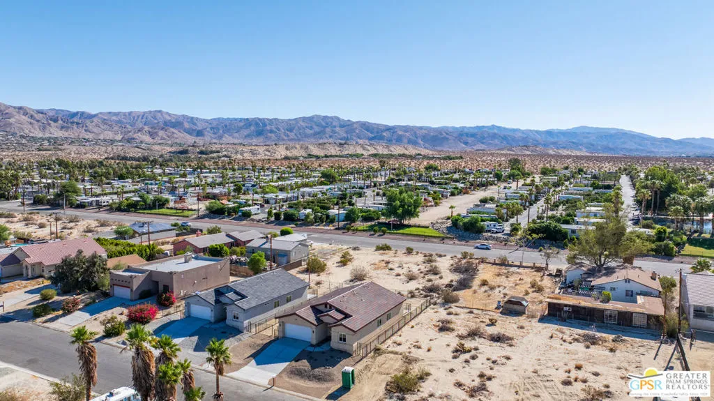 16288 Avenida Rambla, Desert Hot Springs, California 92240 home-pic-43